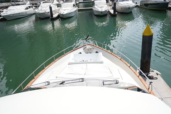 Azmiut yacht 80ft |AED1040/Hour